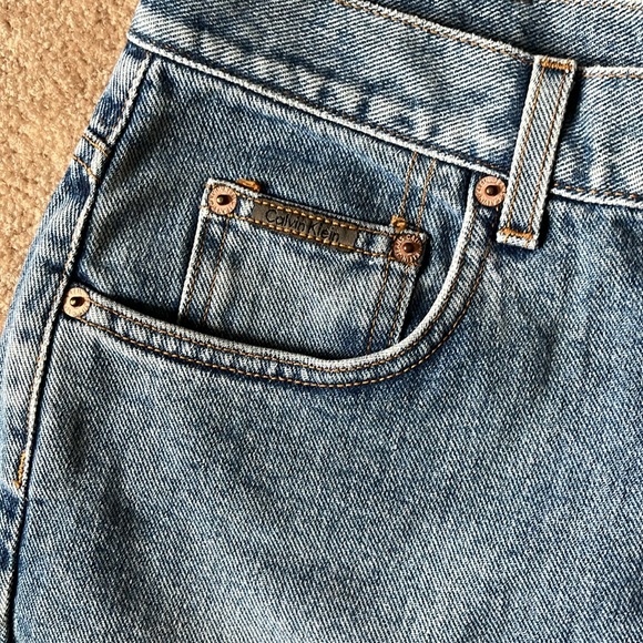 Juniors Calvin Klein denim shorts sz.11, button up front! 100%cotton, distressed - Picture 3 of 6